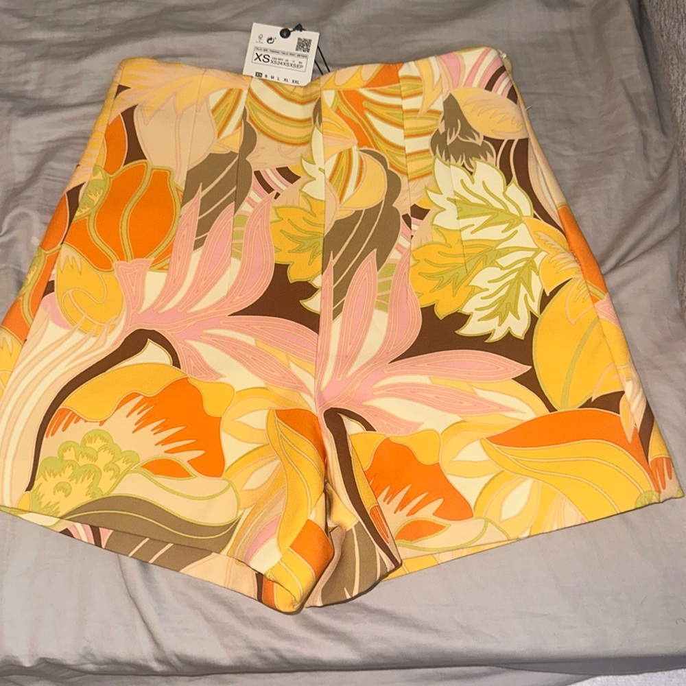 Zara high waisted short